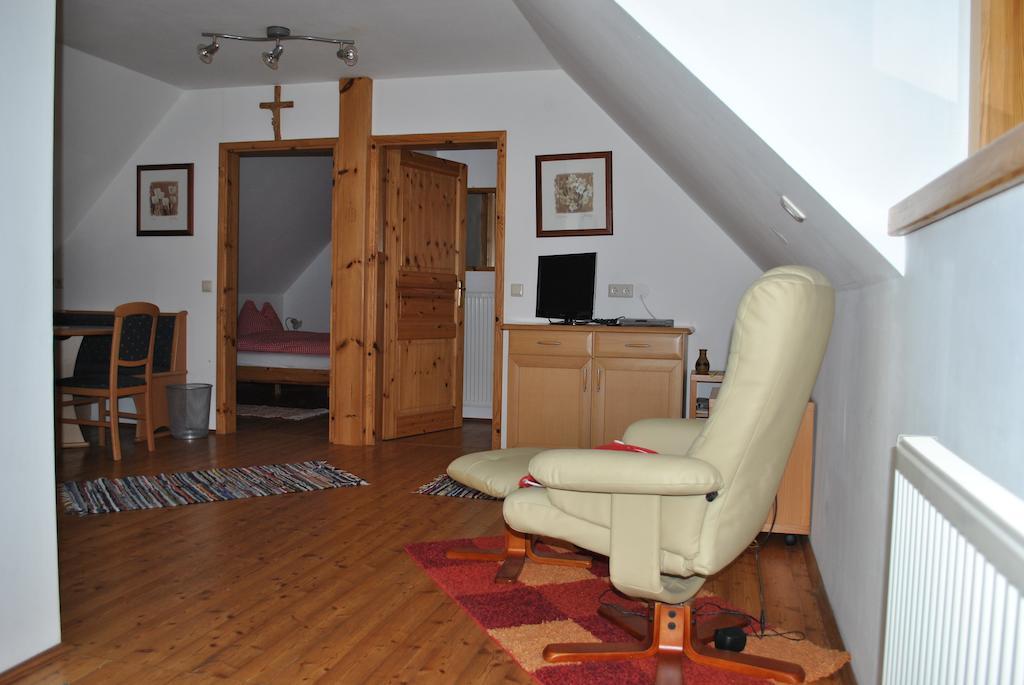 Vila Schlintl-Hof Liebenfels Pokoj fotografie