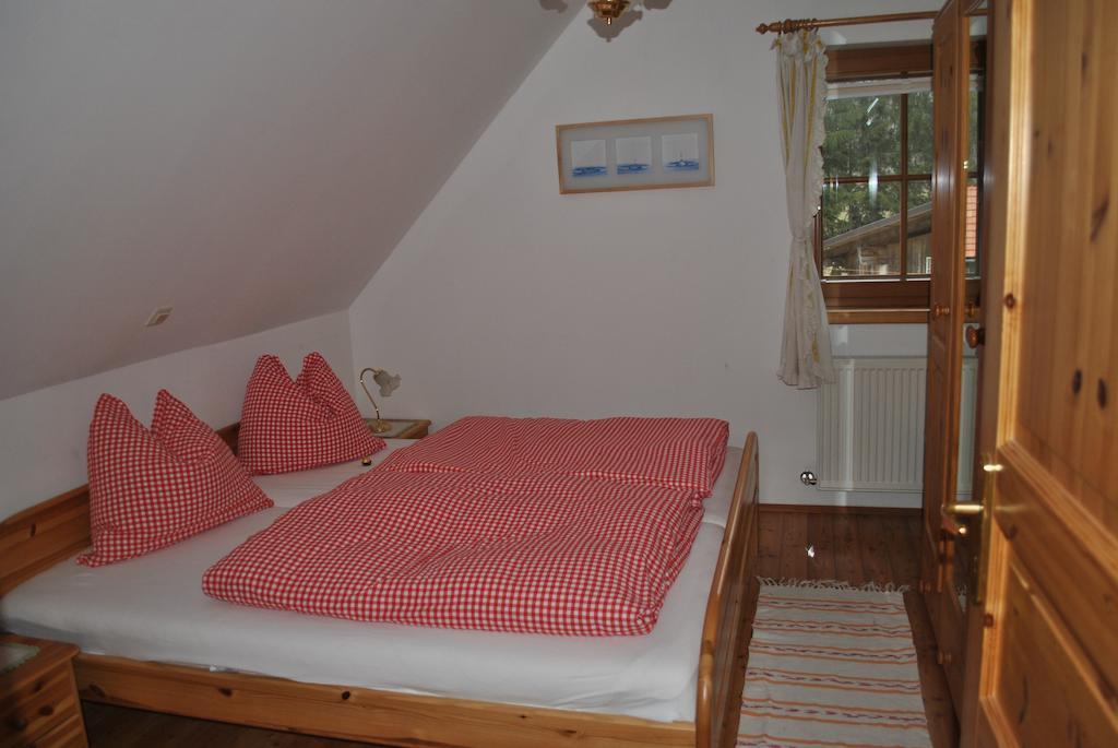 Vila Schlintl-Hof Liebenfels Pokoj fotografie
